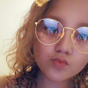 Meet your Posher, Krystal